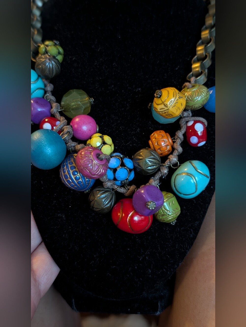 Colorful Beaded Statement Necklace - Multicolor - Picture 5 of 9